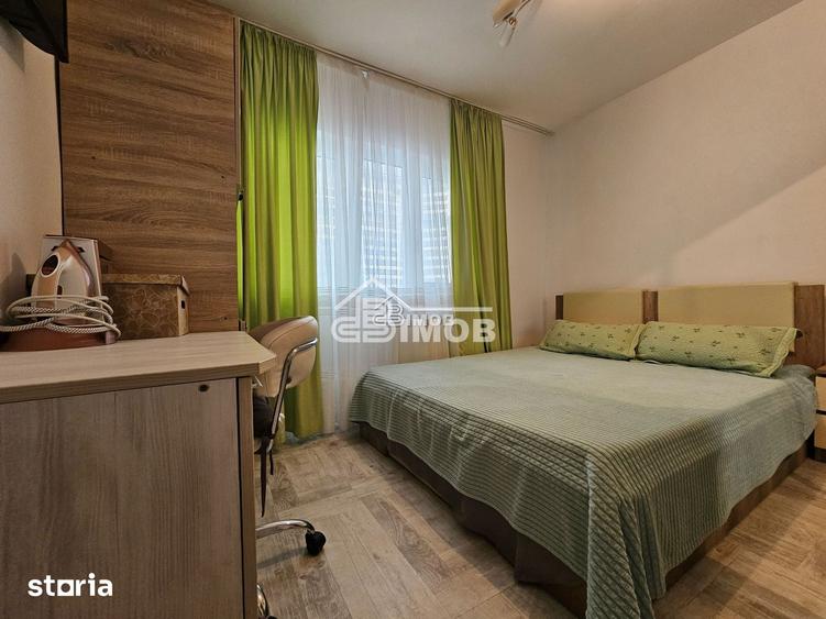Apartament cu 3 camere decomandat în Micro 11