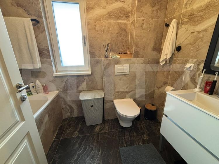 Apartament cu 2 camere semidecomandat, mobilat în Frumoasa