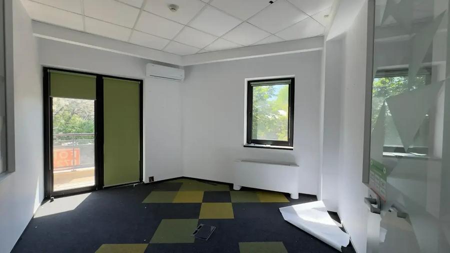 Birou, de 2,472 mp, în Ultracentral
