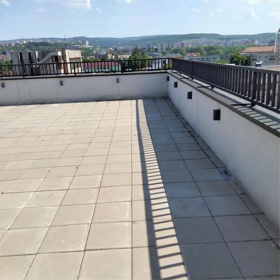 Apartament cu 3 camere decomandat în Grigorescu