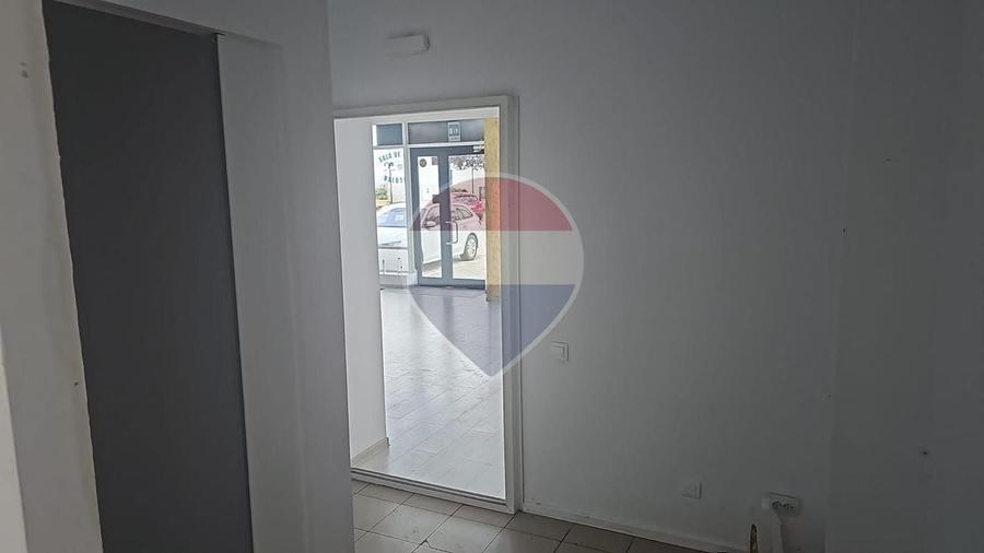 Spațiu comercial, de 115 mp, în Balotești