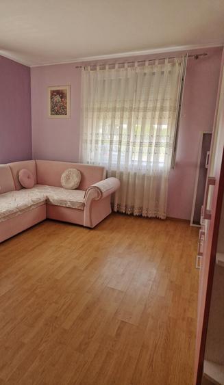Garsonieră în Sânmartin