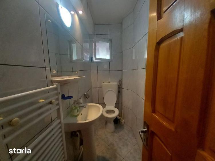 Apartament cu 3 camere decomandat în Republicii