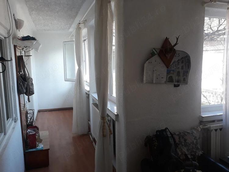 Casă cu 3 camere cu Teren 4000 Mp în Popești