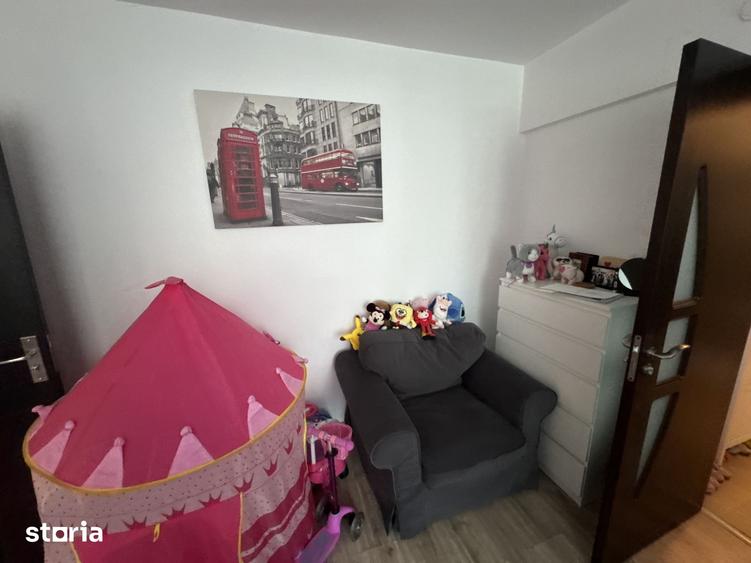 Apartament cu 3 camere decomandat, mobilat în Gara de Nord