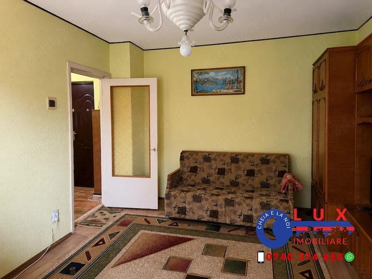 Apartament cu 2 camere decomandat în E3