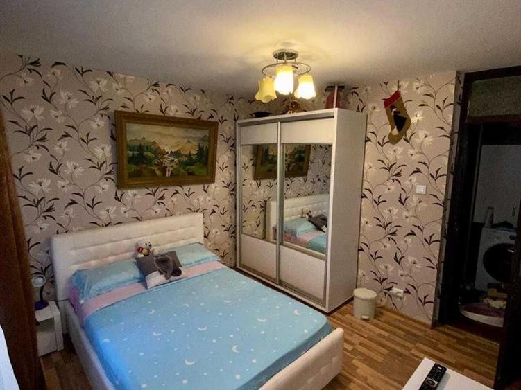 Apartament cu 3 camere decomandat, mobilat în 1 Mai