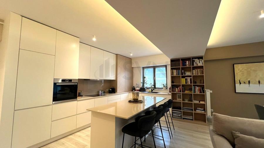 Apartament cu 3 camere decomandat, mobilat în Floreasca