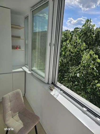 Apartament cu 4 camere decomandat, mobilat în Central