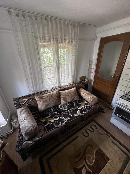 Casă cu 3 camere cu Teren 529 Mp în Central