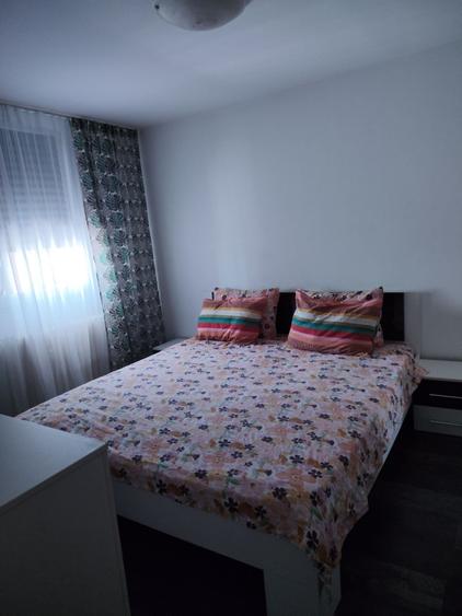 Apartament cu 2 camere semidecomandat în Dristor