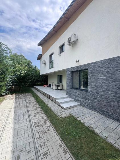 Casă cu Teren 250 Mp în Tunari