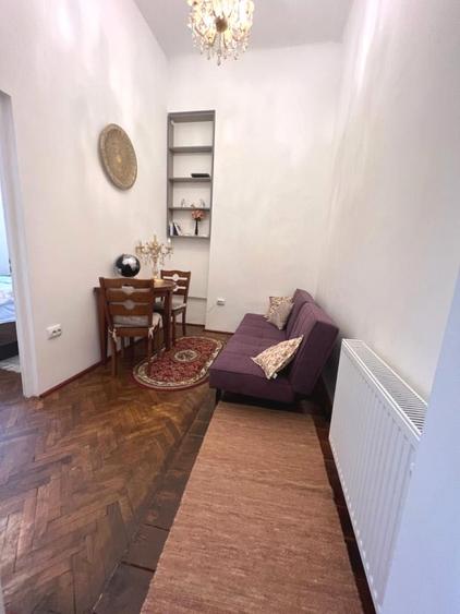 Apartament cu 4 camere, mobilat în Ultracentral