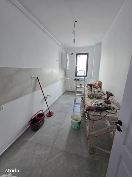 Apartament cu 3 camere decomandat în Chiajna