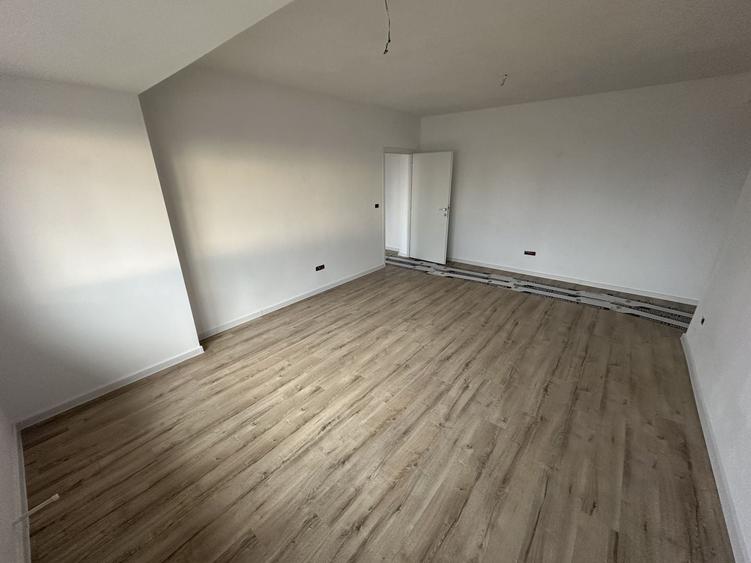 Apartament cu 2 camere semidecomandat în Bucovina