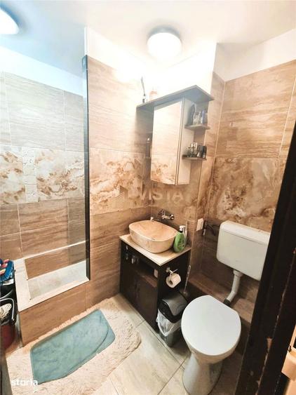 Apartament cu 3 camere decomandat, mobilat în Florilor