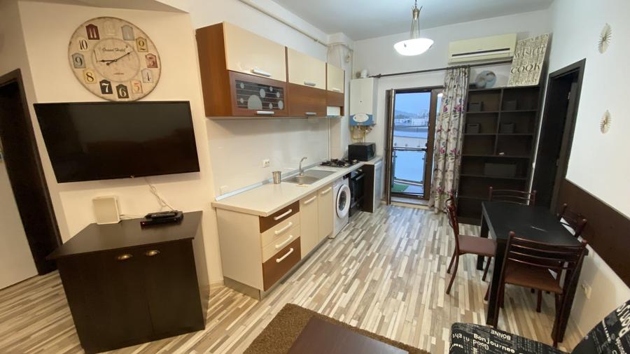 Apartament cu 2 camere decomandat în Central