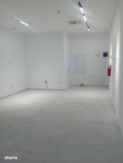 Spațiu comercial, de 48 mp, în Central