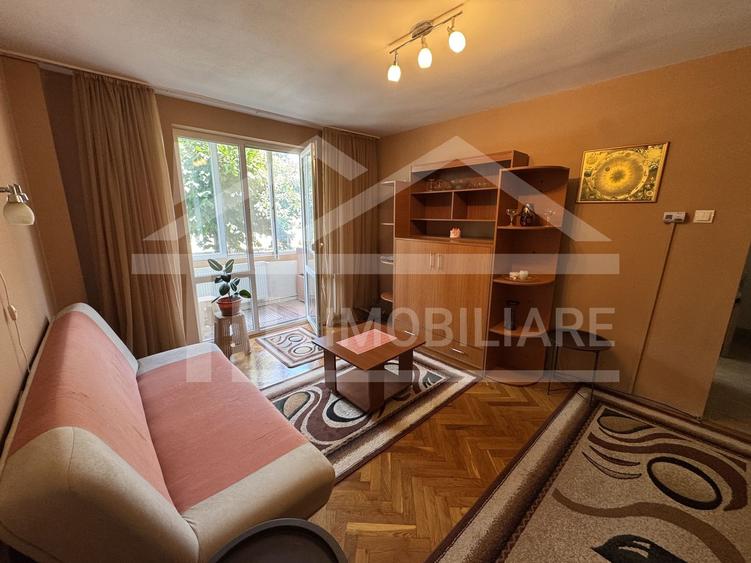 Apartament cu 2 camere decomandat în 7 Noiembrie