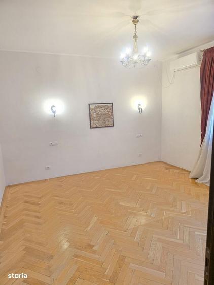 Apartament cu 3 camere în Polonă