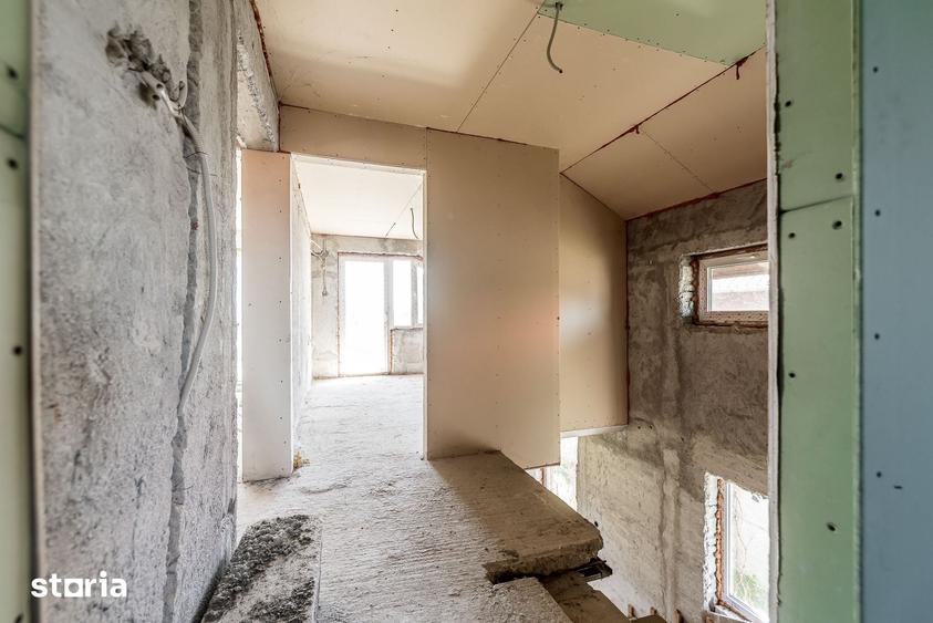 Casă cu 4 camere cu Teren 605 Mp în Felnac