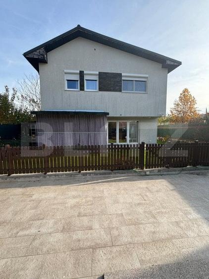 Casă individuală cu 4 camere cu Piscina în Borhanci