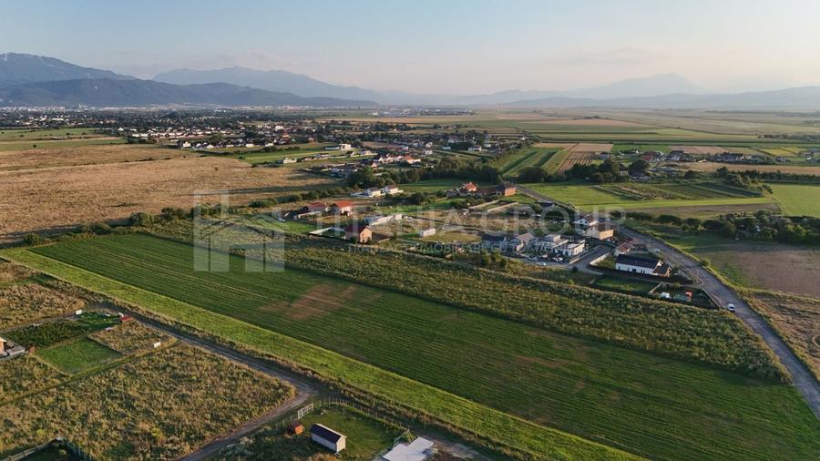 Teren Construcții intravilan de 17400 mp, în Stupini