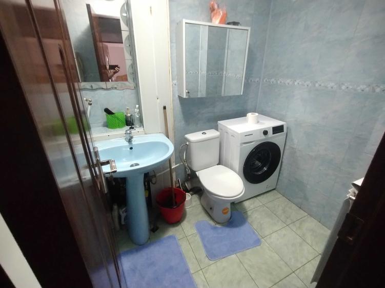 Inchiriez apartament cu 2 camere - 1