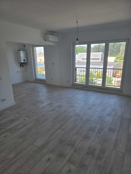 Apartament cu 2 camere semidecomandat în Mogoșoaia
