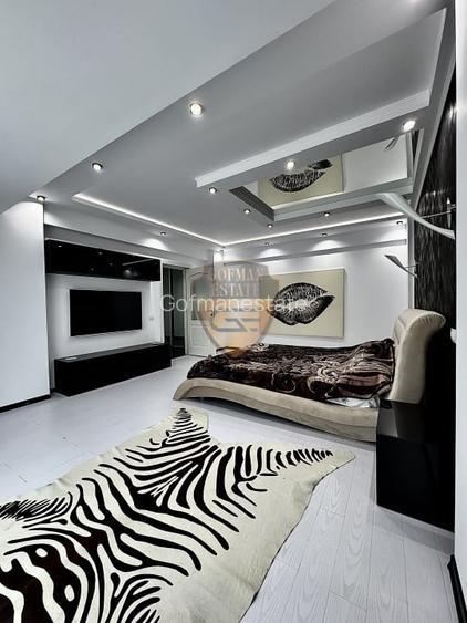 3 camere 125mp JT Tower Mamaia Nord Kauffland, plaja White Titanic Aqua Qullina