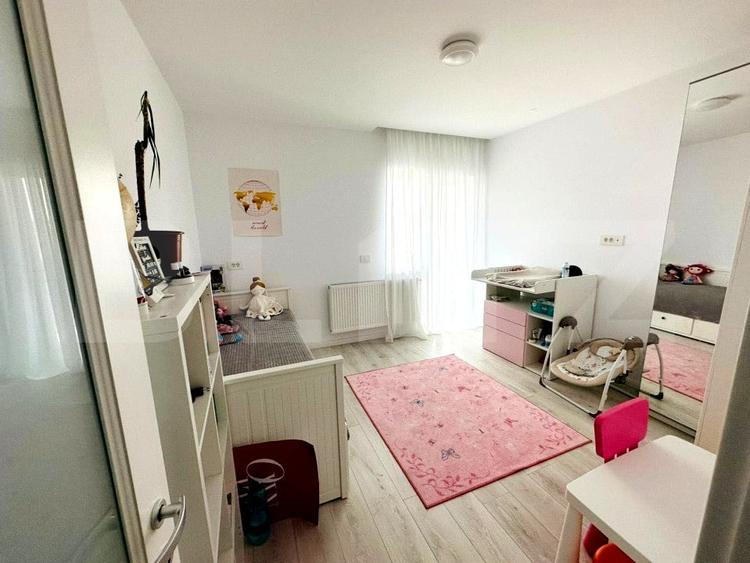 Casă individuală cu 4 camere cu Teren 250 Mp în Rediu