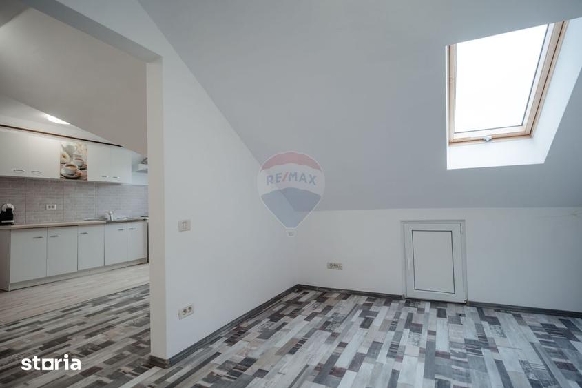 Apartament cu 3 camere, mobilat în Burdujeni