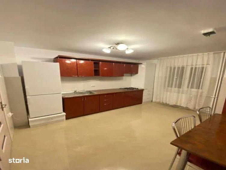 Apartament cu 3 camere, mobilat în Complex Studențesc