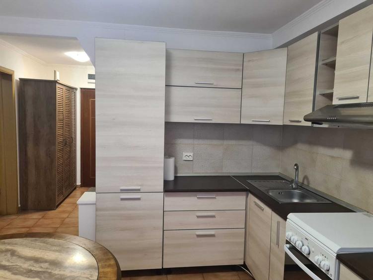 Garsonieră decomandată în Păcii
