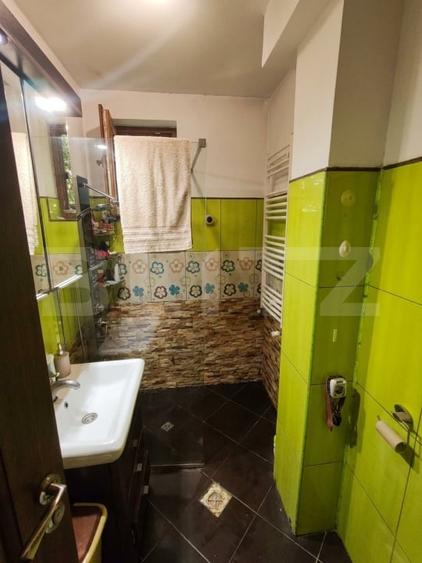 Apartament cu 3 camere decomandat, mobilat în Aleea Trandafirilor