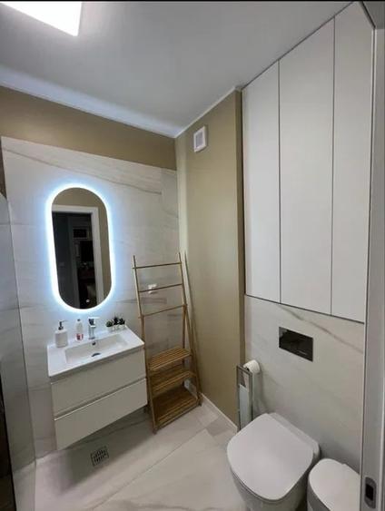 Apartament cu 3 camere semidecomandat, mobilat în Aviației