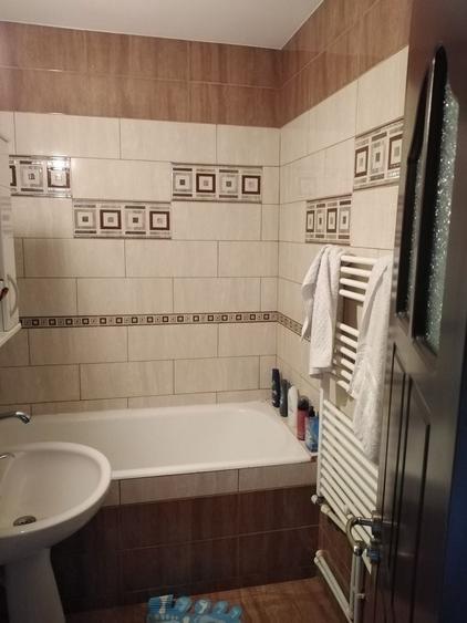Apartament cu 2 camere decomandat în Exterior Vest