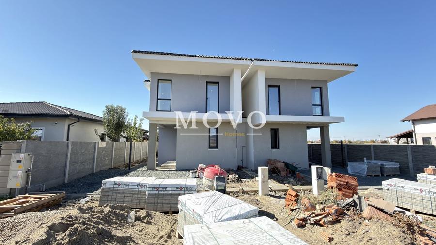 Duplex cu 4 camere cu Canalizare în Moșnița Nouă