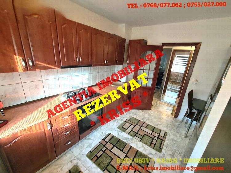 Apartament cu 4 camere decomandat în Exercițiu