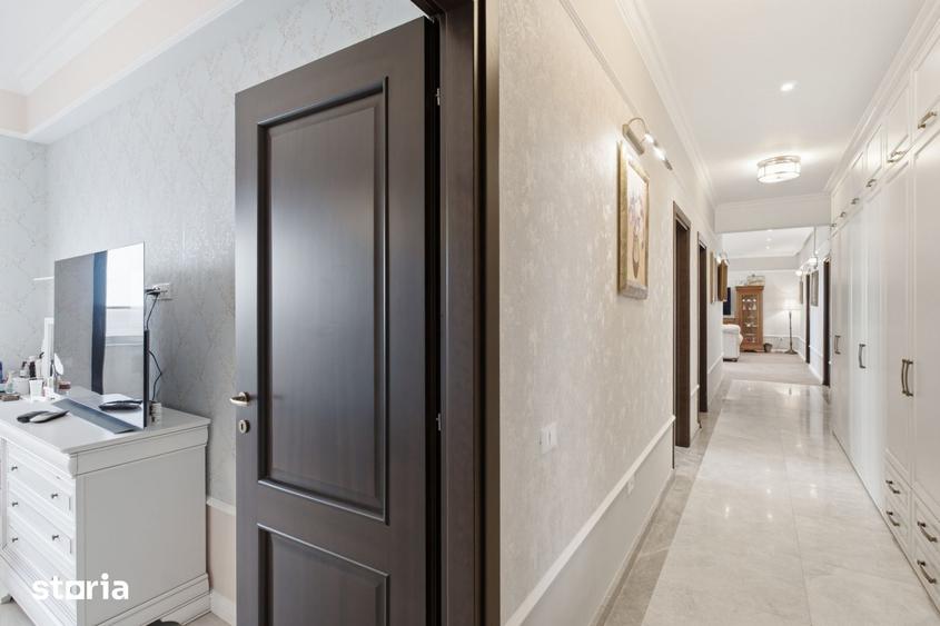 Apartament cu 4 camere în Est