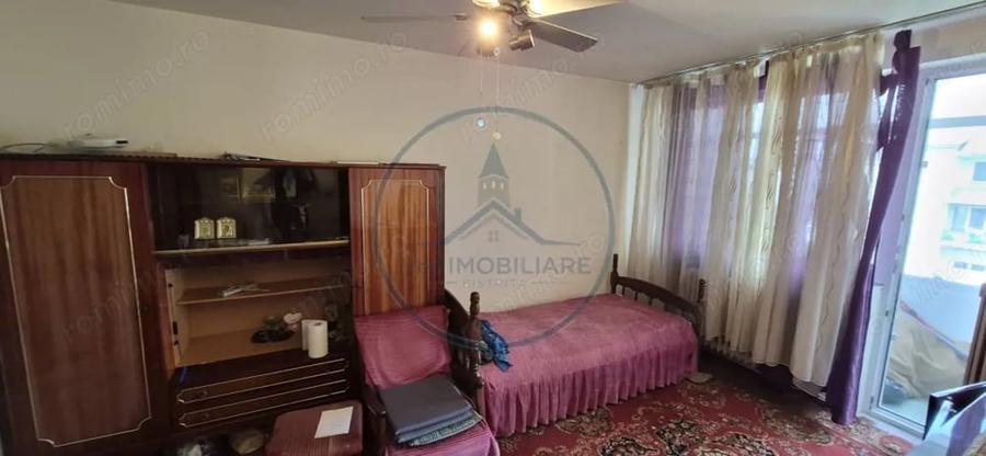 Apartament cu 3 camere decomandat în Decebal