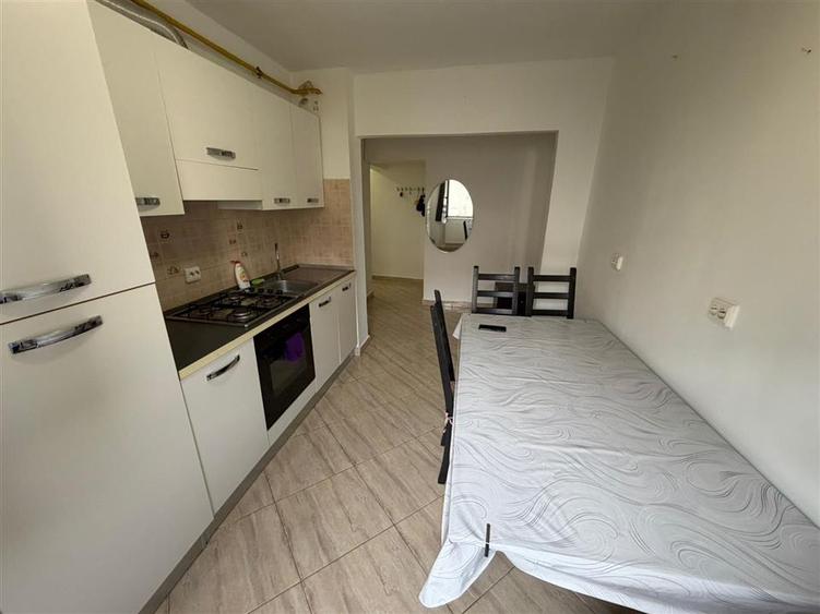 Apartament 2 camere, zona Piata Moldovei, etaj 5 - 2