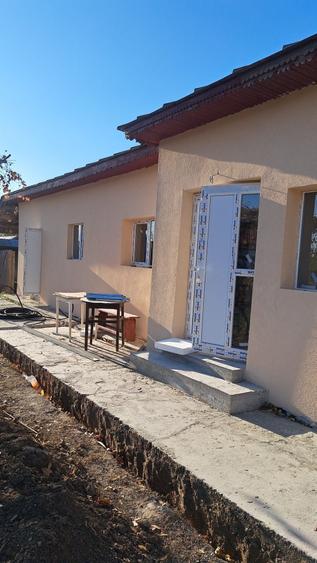 Casă cu 4 camere în Poșta