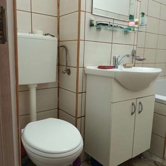 Garsonieră decomandată în Central