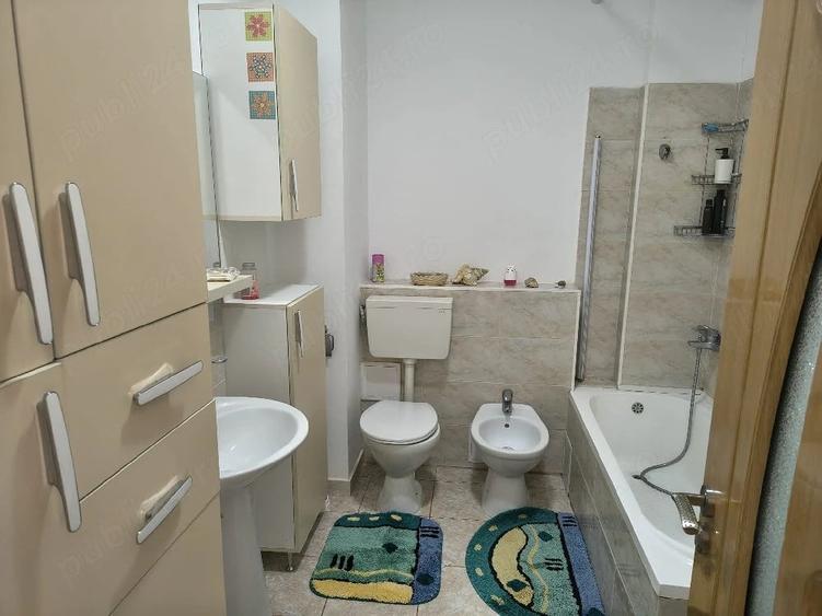 Garsonieră decomandată în UTA