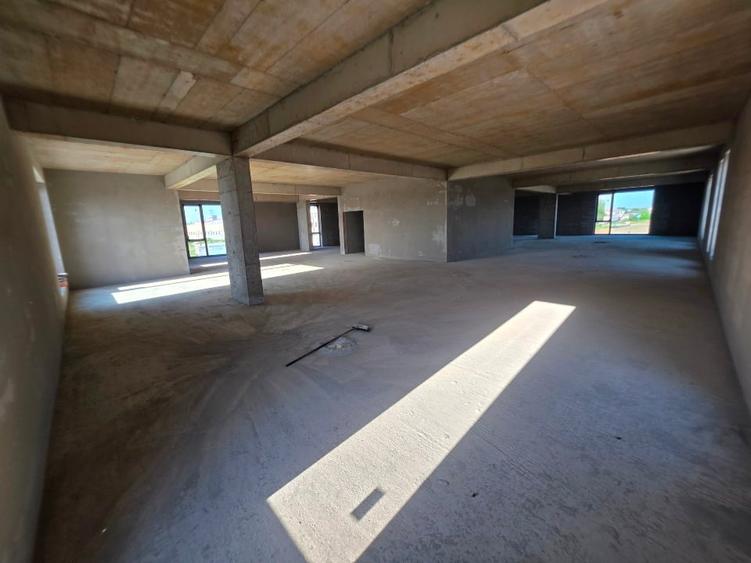 Spațiu comercial, de 123 mp, în Central