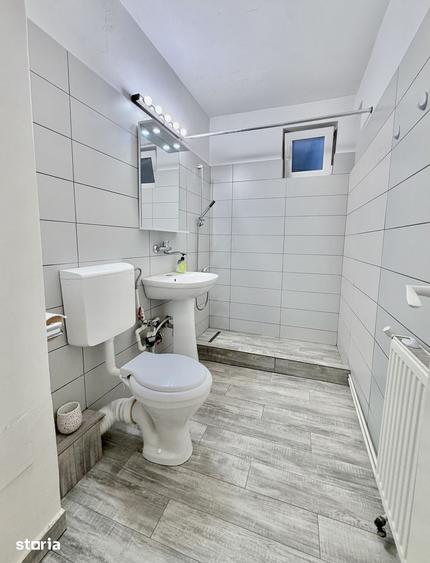 Apartament cu 3 camere decomandat în Tudor
