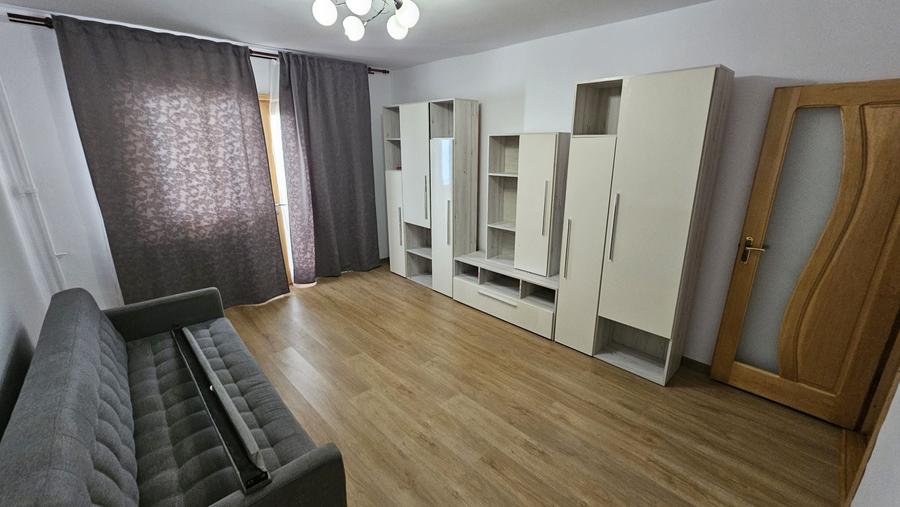 Apartament cu 2 camere decomandat în Valea Adâncă