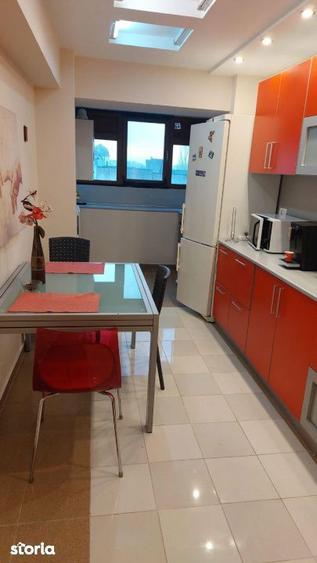 Apartament cu 2 camere, mobilat în Delfinariu