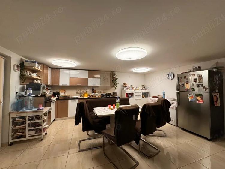 Casă cu Teren 2900 Mp în Trestia